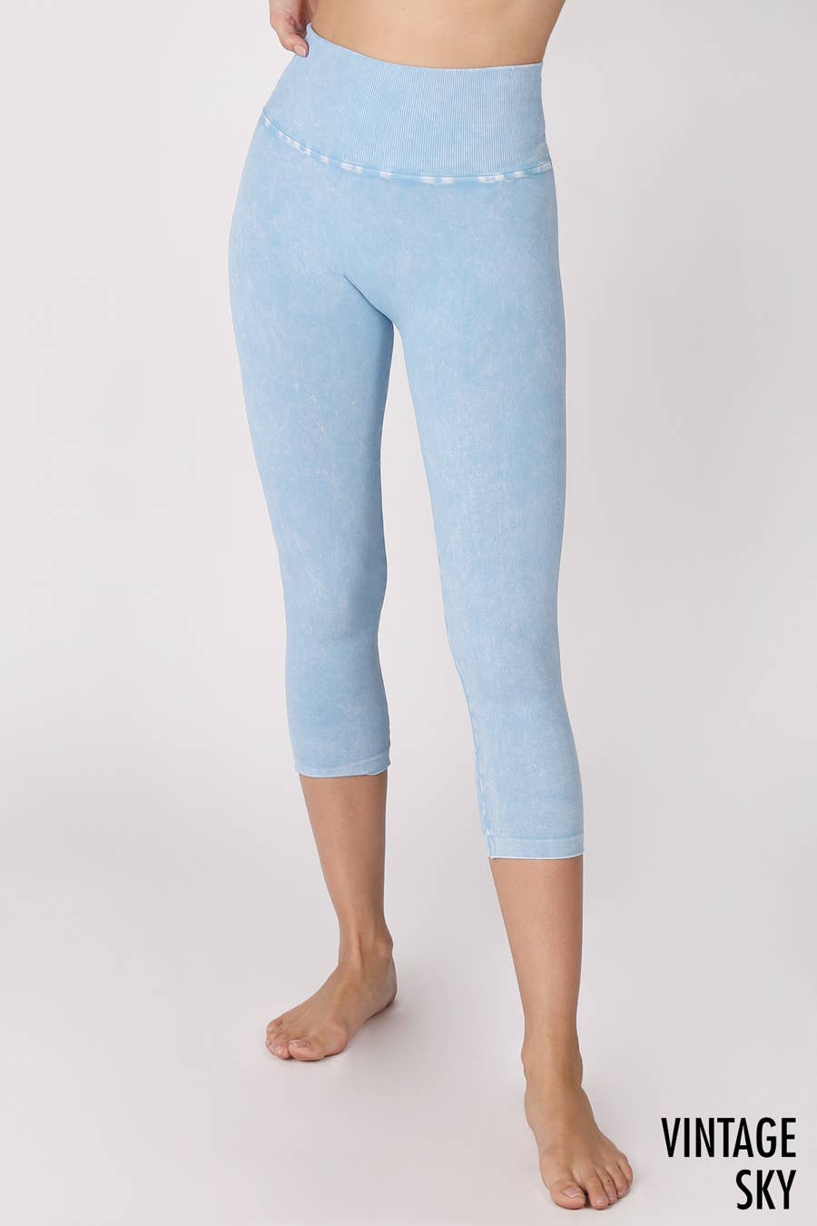 NikiBiki Vintage High Waist Capri: Vintage Sky