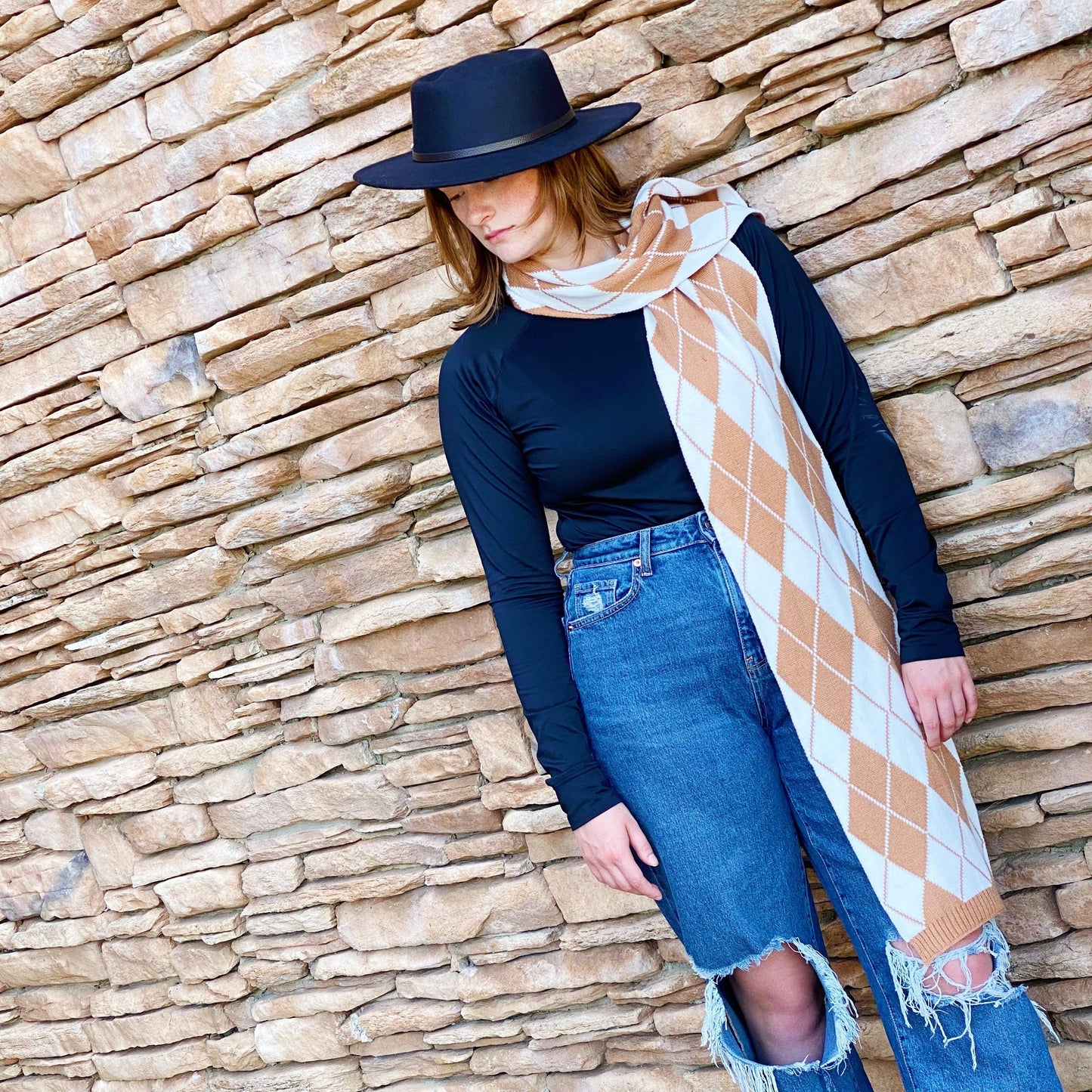 Camel Patterned Knit Scarf