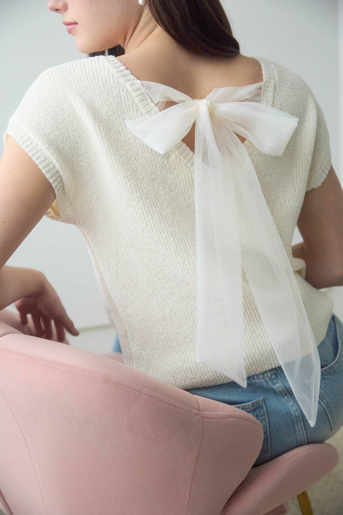 Cream Back Sheer tie Short Sleeve Knit top