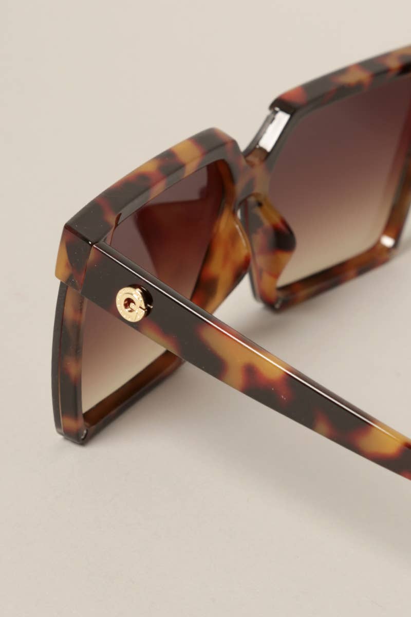 Women's Oversized Sunglasses