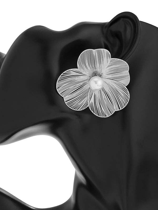 Sllver Flower Shape Earrings