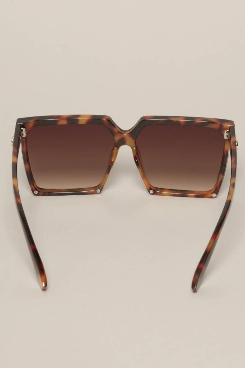 Women's Oversized Sunglasses