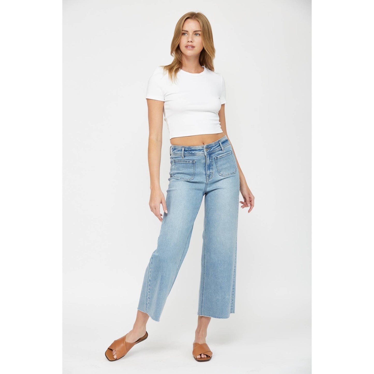 Mica Denim Cropped Wide Leg with Front Pockets: Light Wash