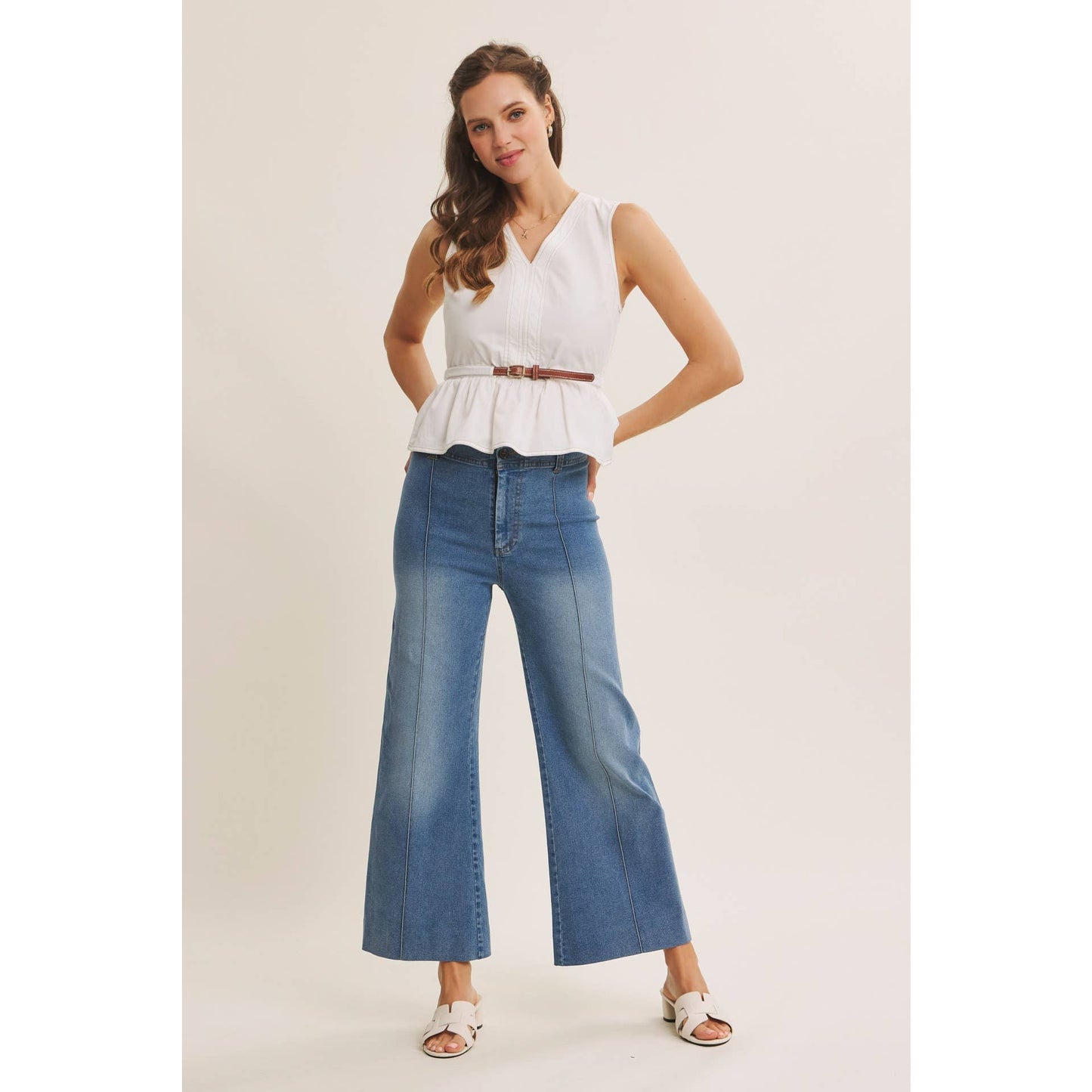 CLASSIC WORKWEAR BELTED COTTON TOP WITH CONTRAST STITCH: OFF WHITE / S