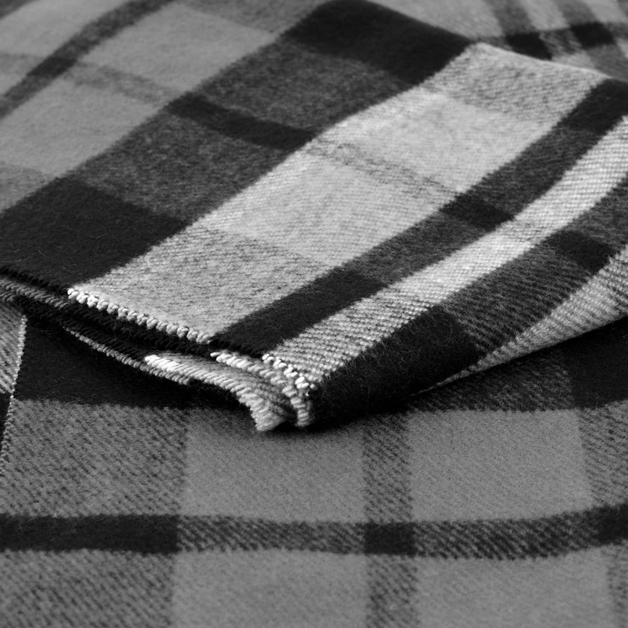 Unisex Plaid Cashmere Feel Acrylic Scarves: Plaid / Light Gray