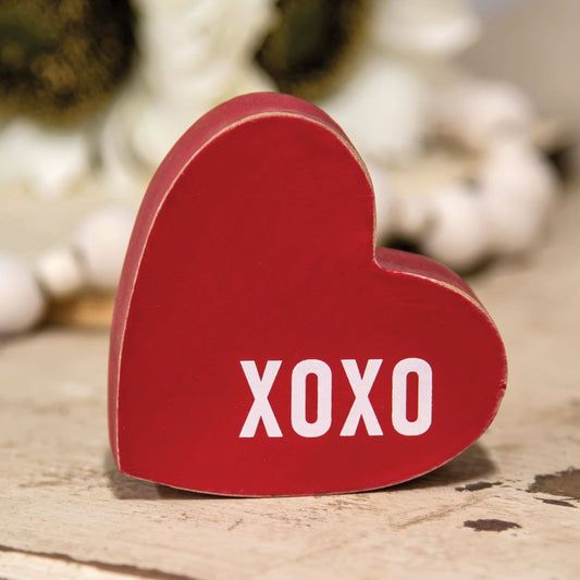 Small Chunky XOXO Heart Sitter