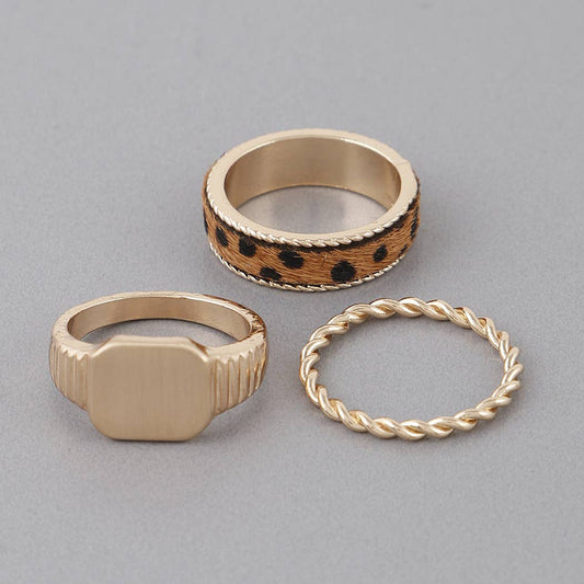 Multi Band N Twist Rings: Gold Ivory