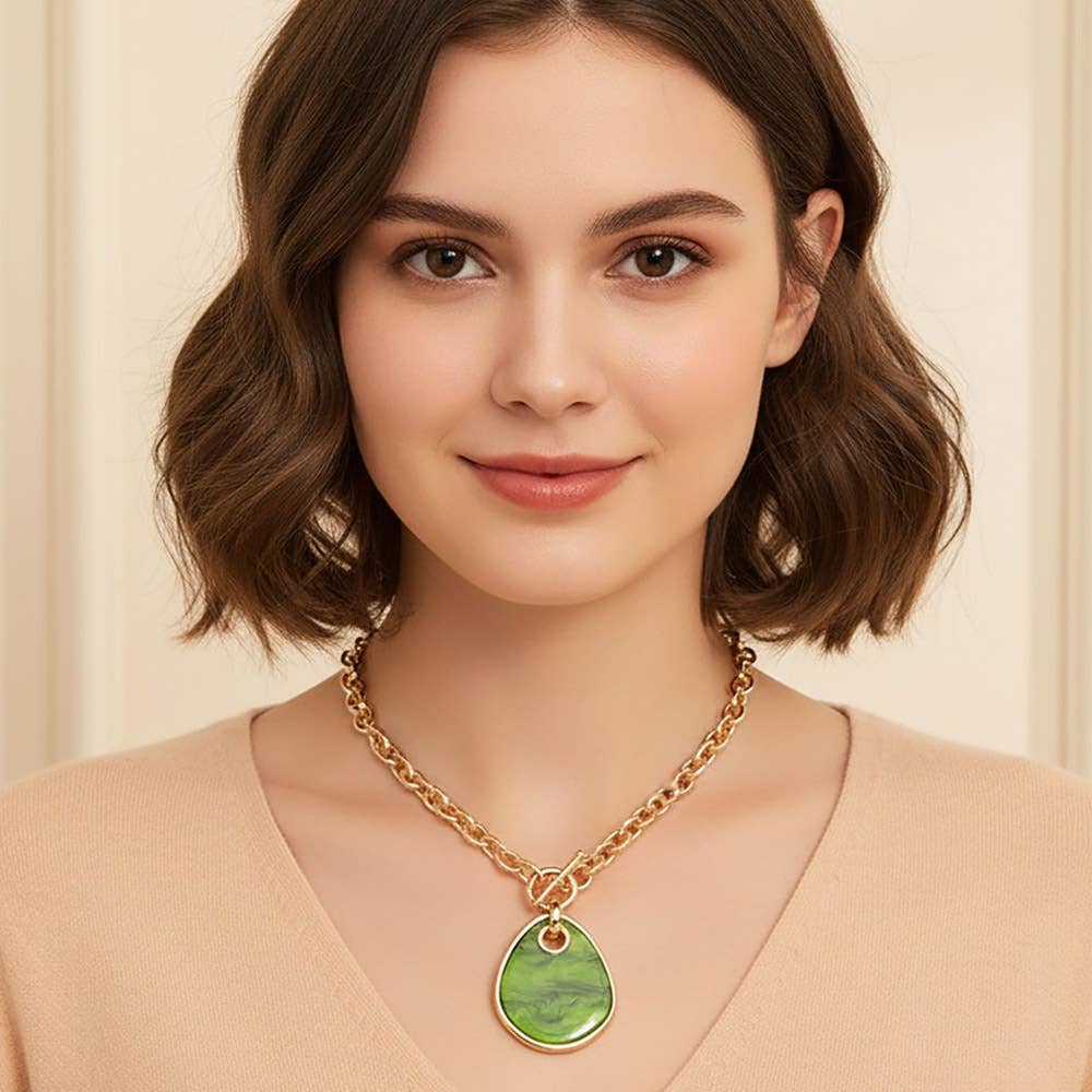 Geometric Resin Drop Pendant Necklace: Brown