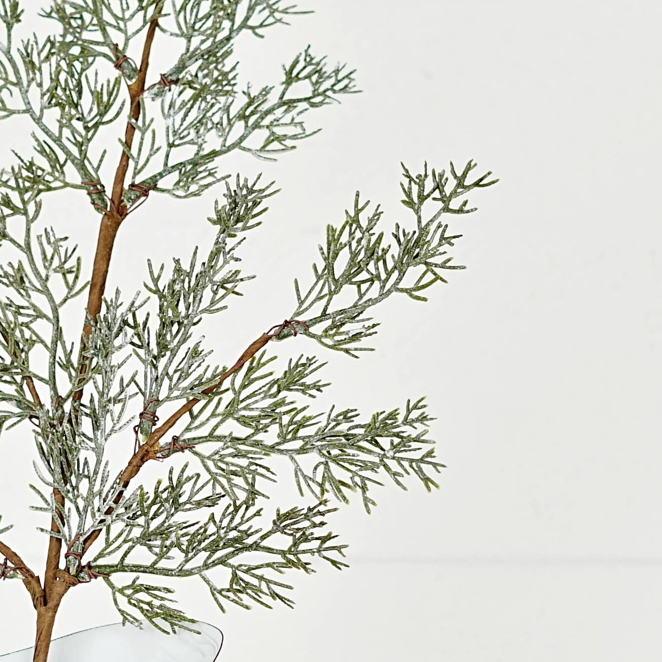 24 Inch Spray-Country Cedar Pines-