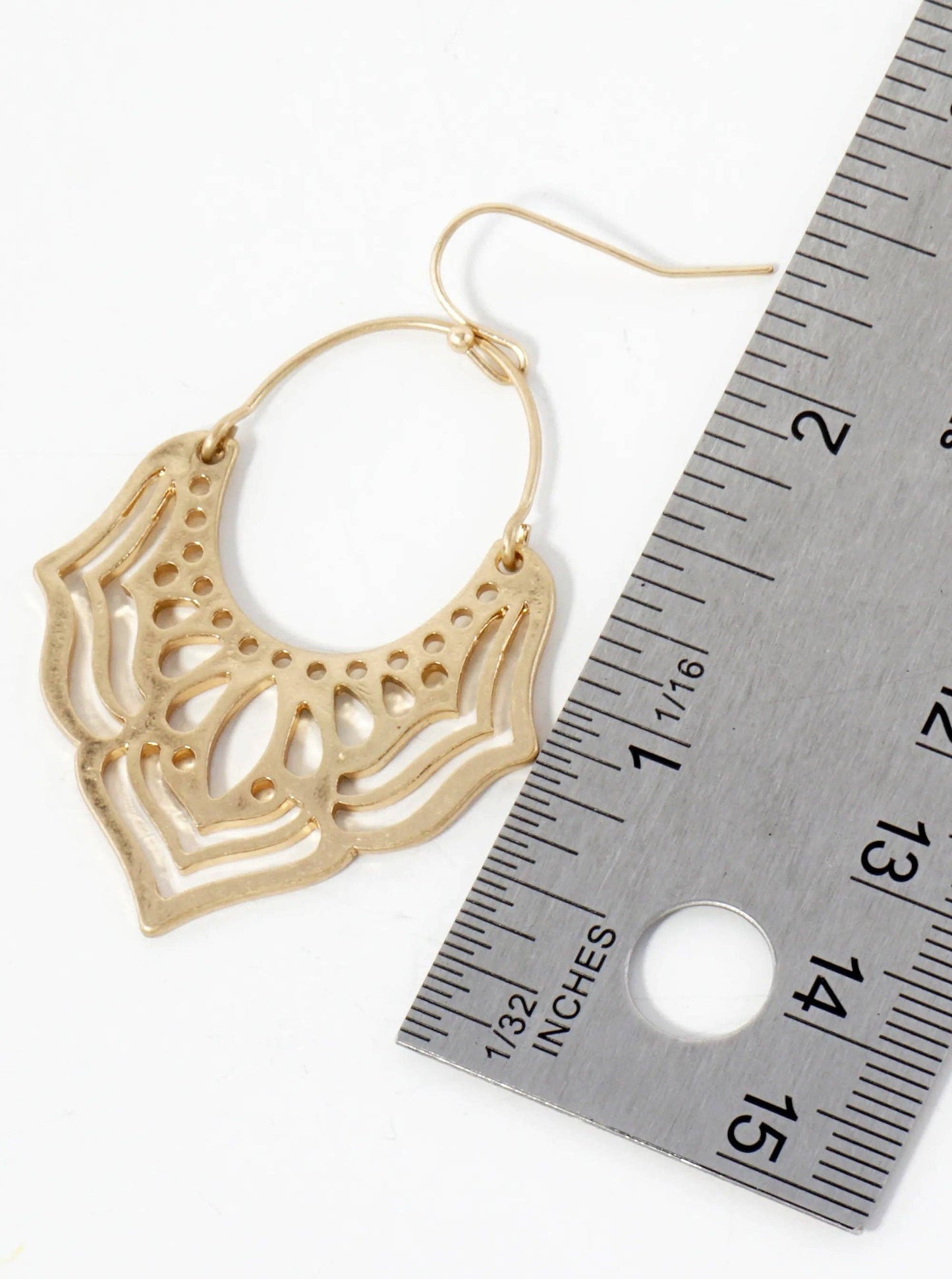 Metal Filigree Dangle Drop Earrings: Worn Gold