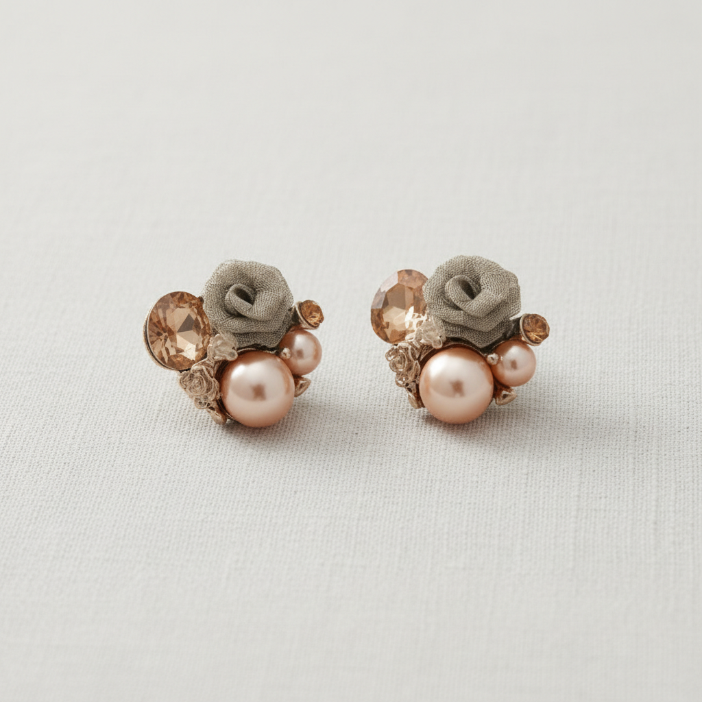 Frosted Snowflake Pearl Stud Earrings