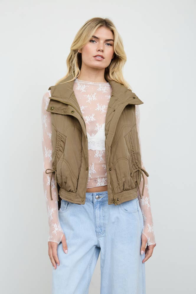 WAVE QUILTED SNAP-FRONT STAND COLLAR VEST: OLIVE