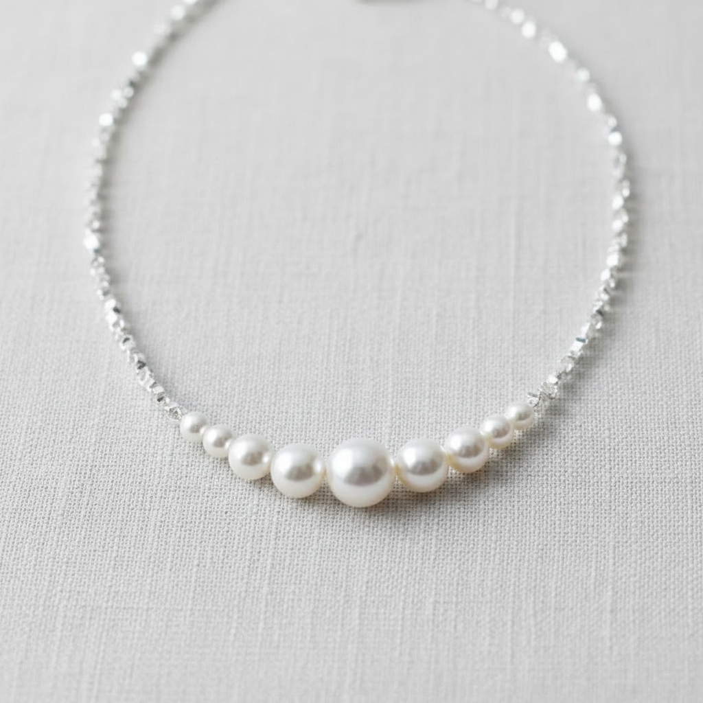 Gradient Pearl Necklace with Silver Charm