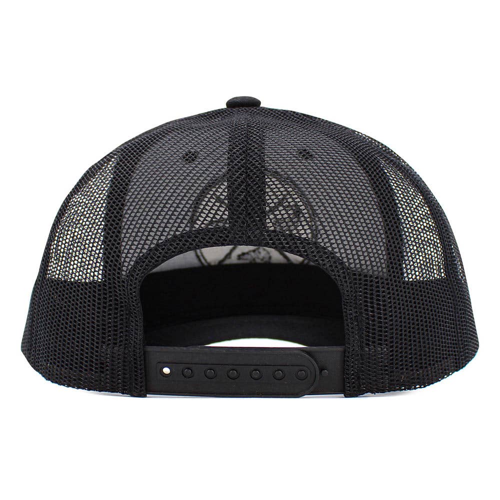 Tree Reindeer Bear Fish Outdoors Mesh Back Baseball Cap: White