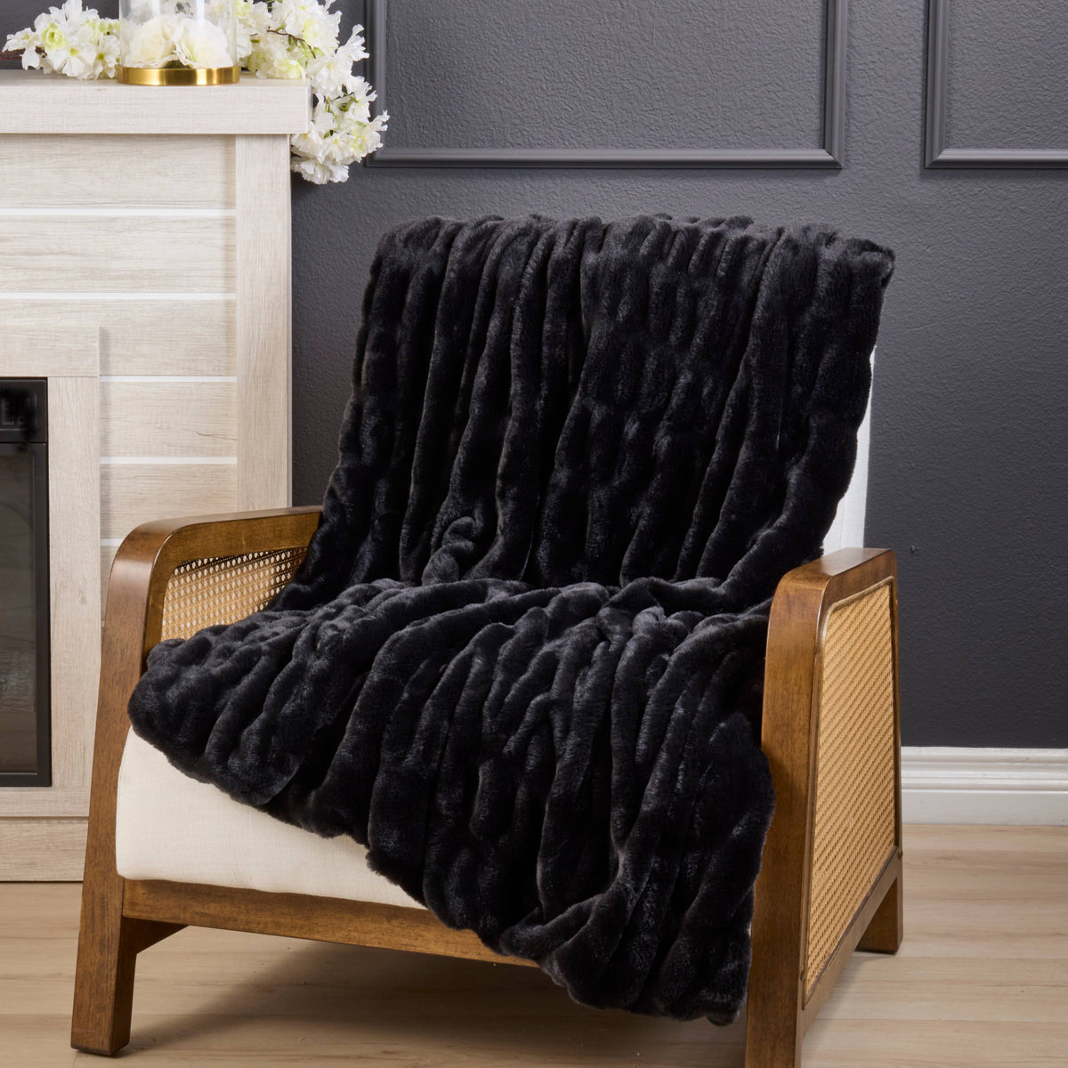 Ribbed Faux Fur Throw Blanket - Plush Polyester Throw: Jasper Green / 50"x60"