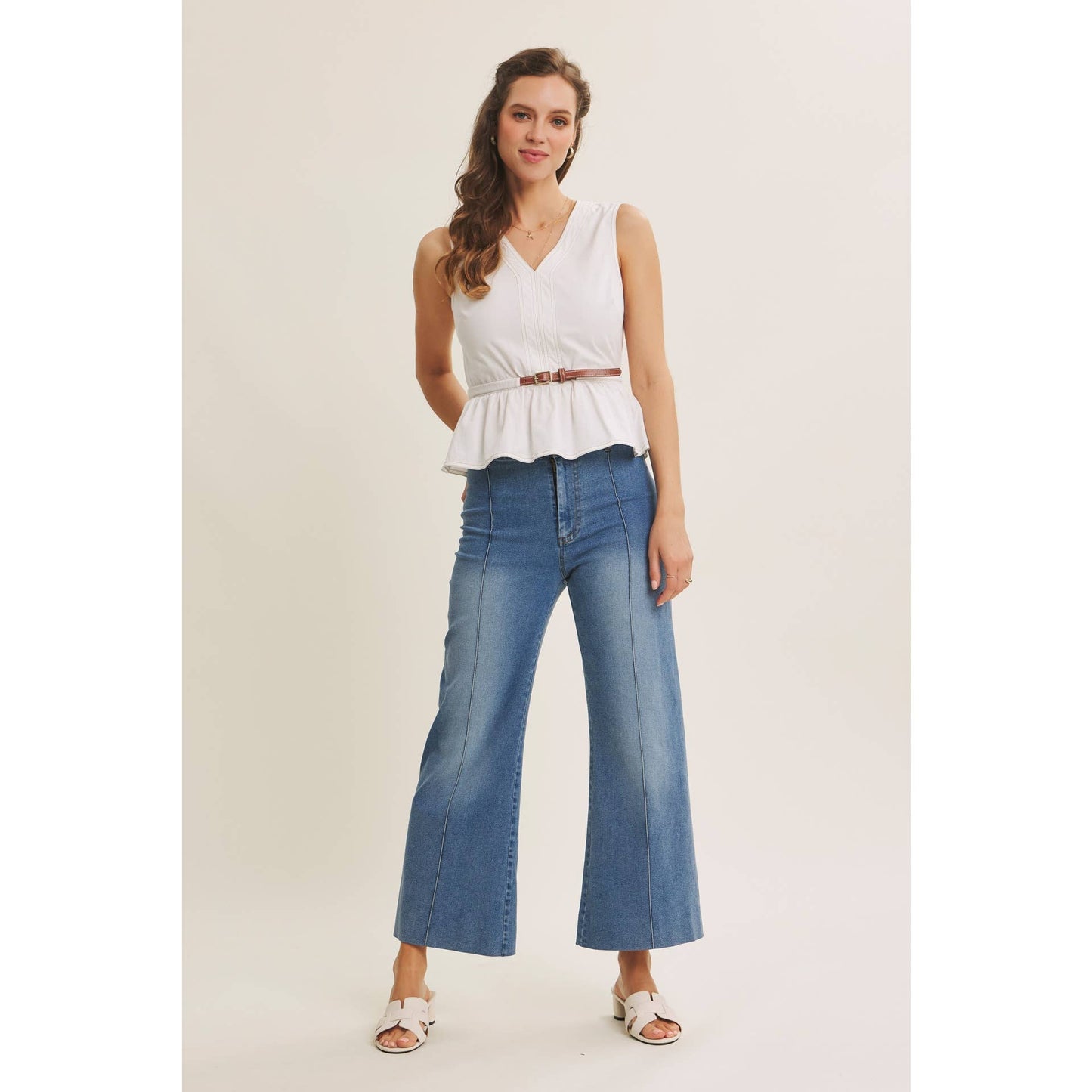 CLASSIC WORKWEAR BELTED COTTON TOP WITH CONTRAST STITCH: OFF WHITE / S