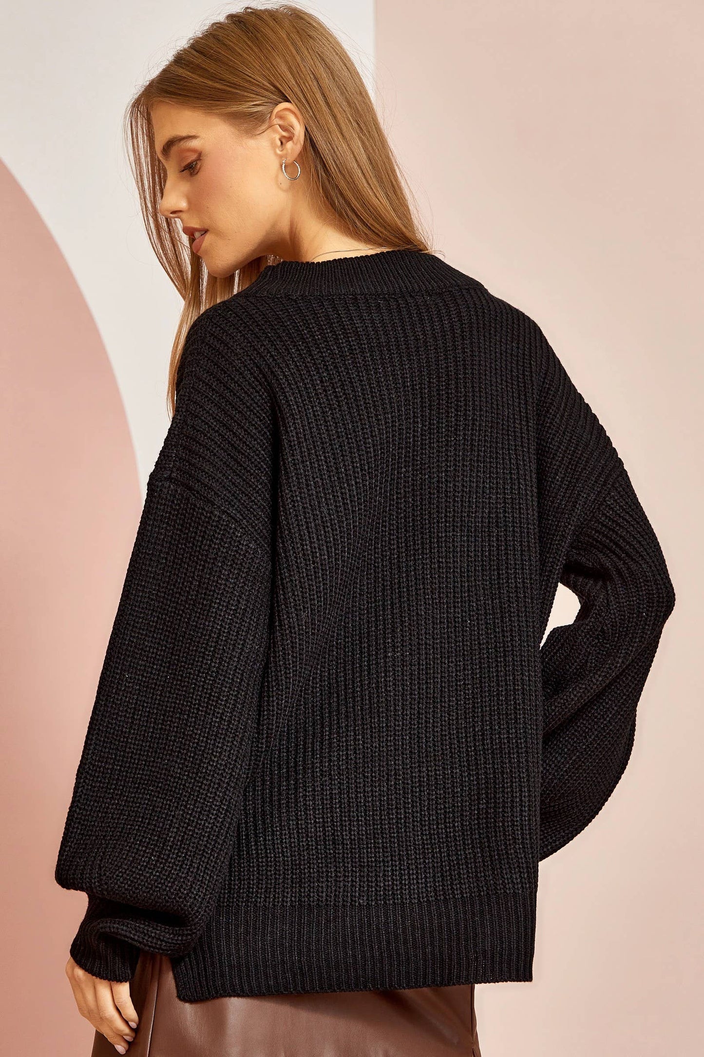 Black Knit Sweater With Round Neckline