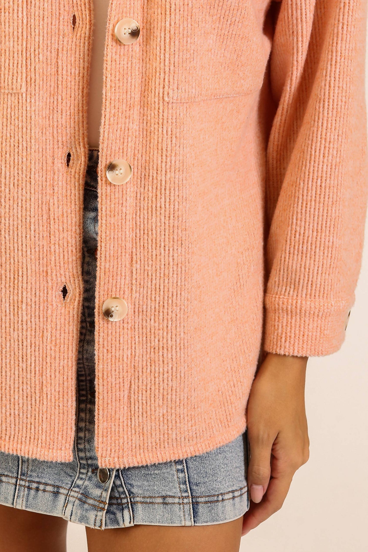 Brushed Waffle Button-Up Shacket: Brown / S