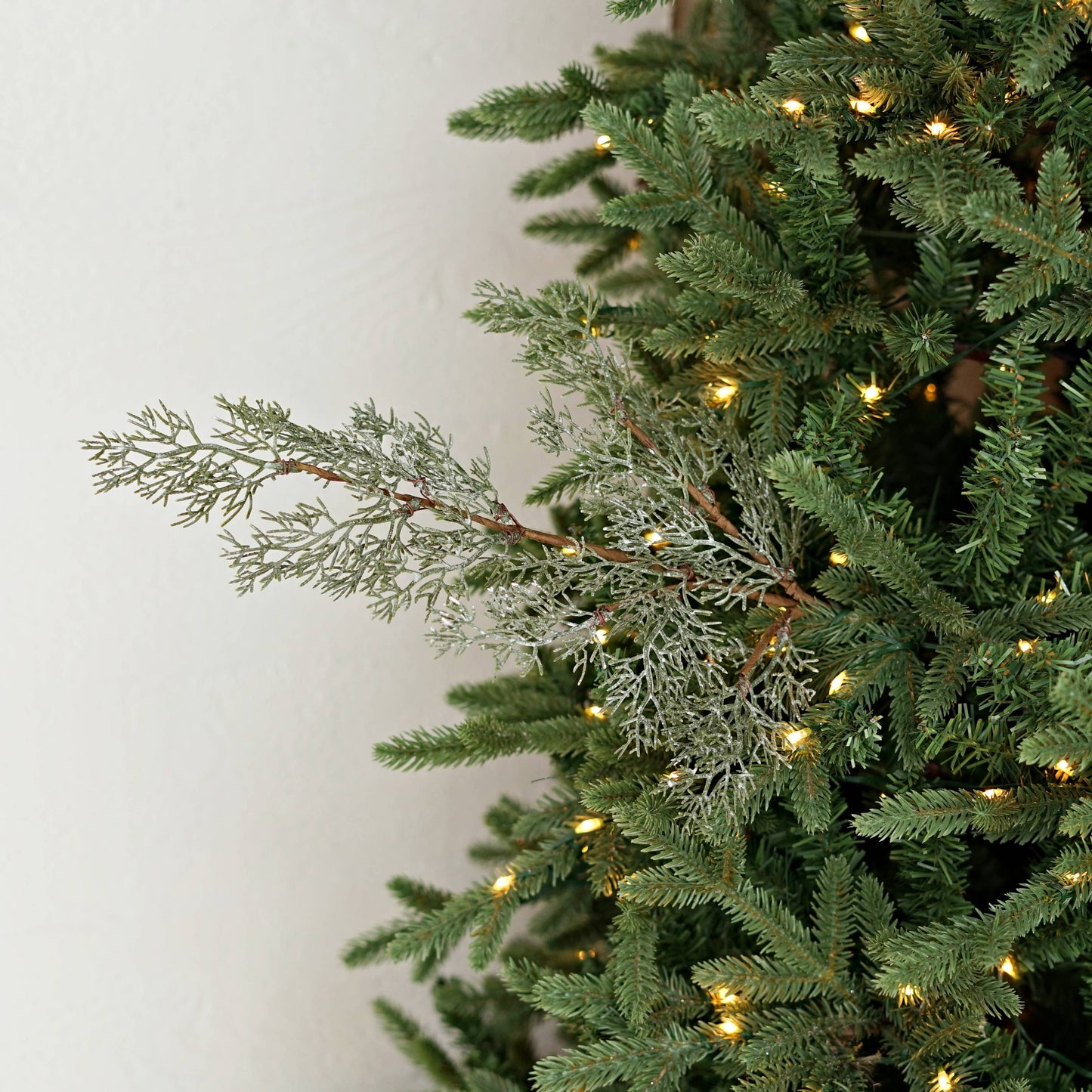 24 Inch Spray-Country Cedar Pines-