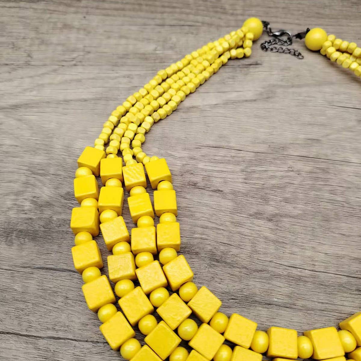 HANDMADE WOODEN SQUARE BEADS MULTI-LAYER NECKLACE_CWMM4850: ROSE / (OS) 1