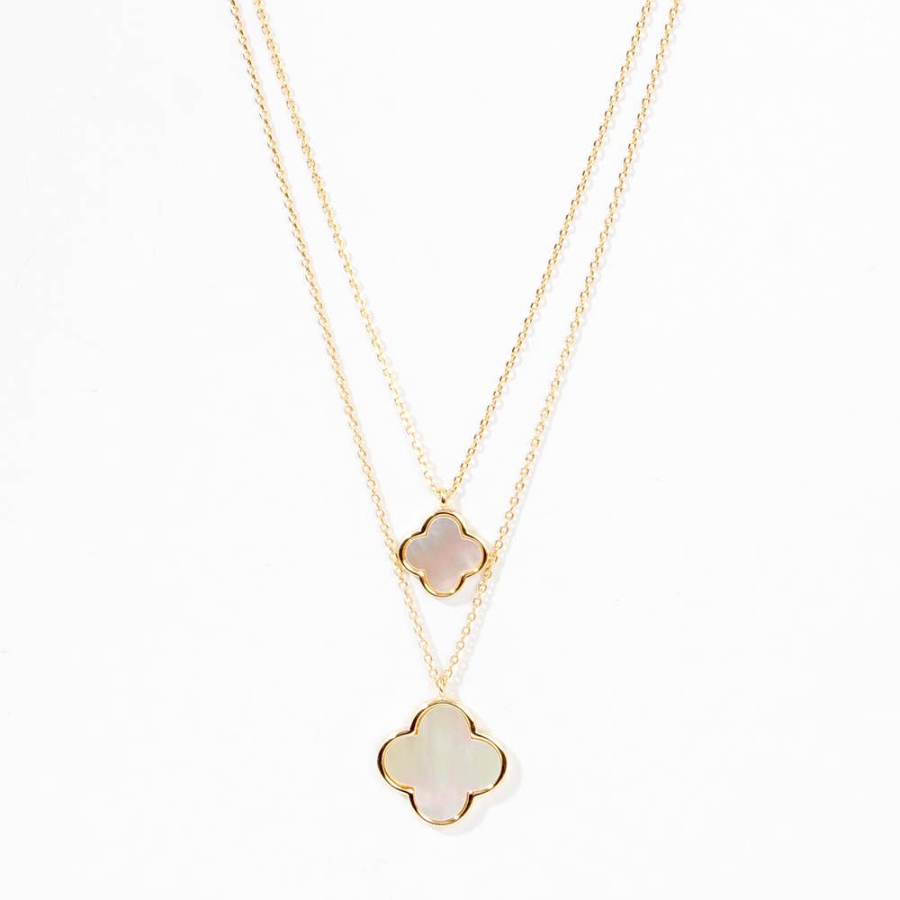 Quatrefoil Pendant Double Layered Necklace: Gold