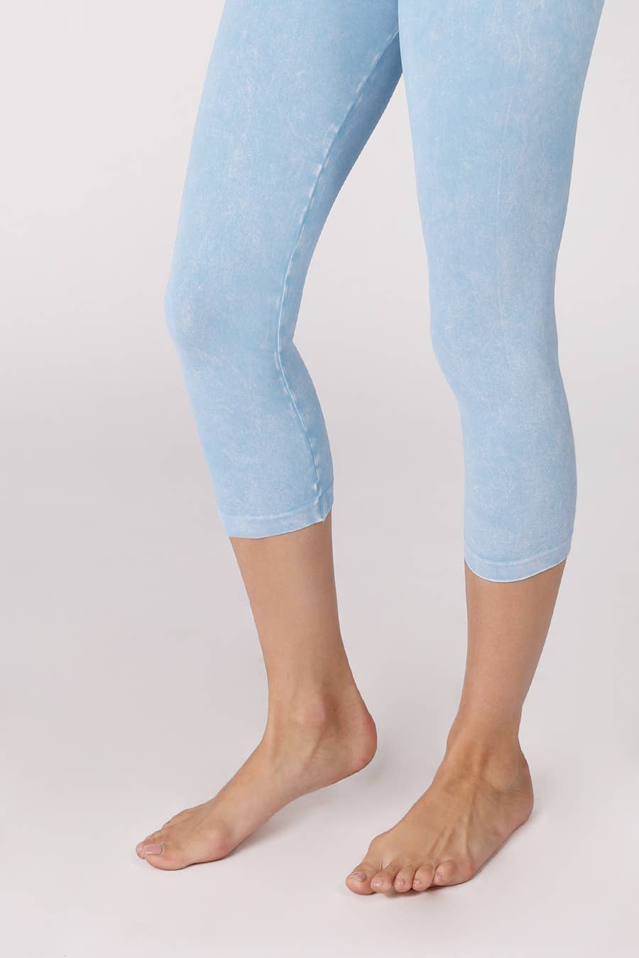 NikiBiki Vintage High Waist Capri: Vintage Sky