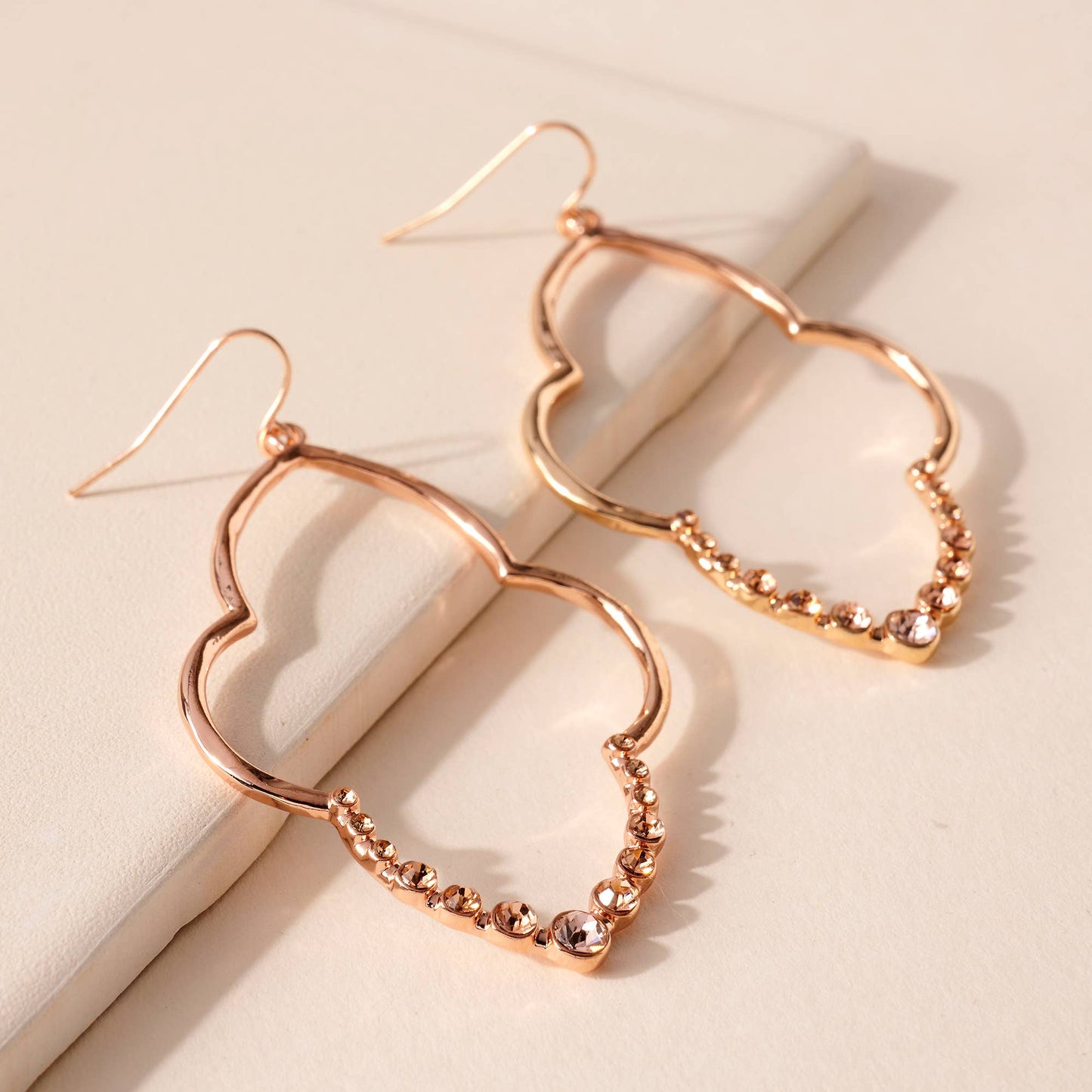 Quatrefoil Rhinestones Dangling Earrings